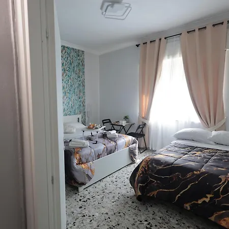 A Cartulina E Napule Nocleg ze śniadaniem Neapol