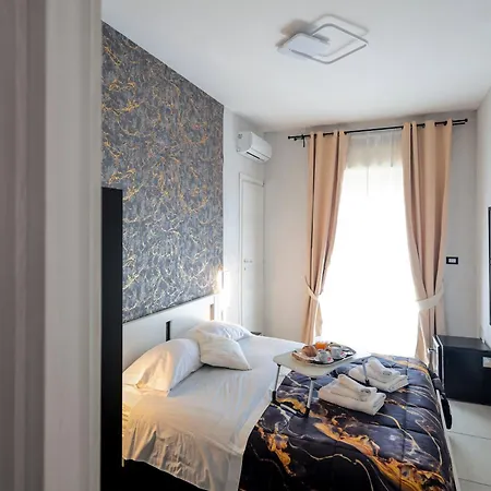 A Cartulina E Napulè Attico Con Vista Porto Ascensore Colazione Inclusa Nel Cuore Autentico Di A 5 Minuti Dalla Stazione E Dal Centro Storico Ac Bed & Breakfast Napoli
