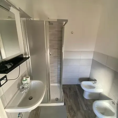 فندق مبيت وإفطار A Cartulina E Napule نابولي